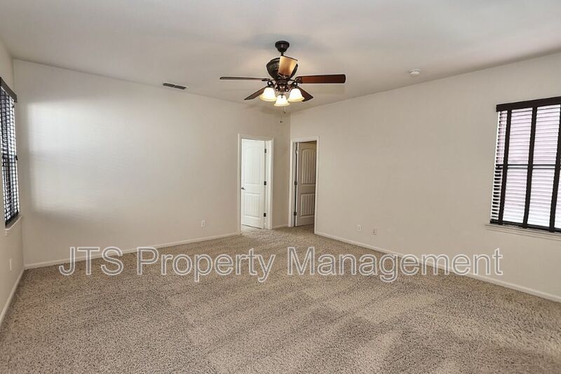 Large Home in Park Setting in West Roseville for Rent! property image