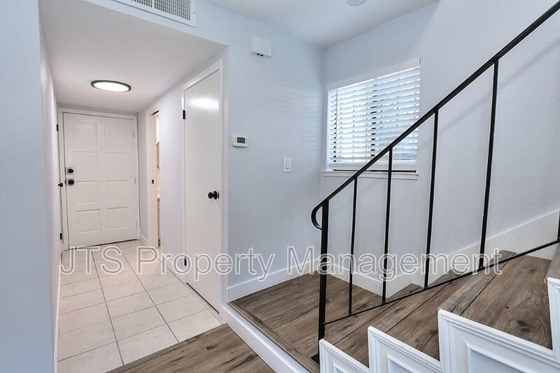 Newly Remodeled Condo in Gated Community for Rent! property image