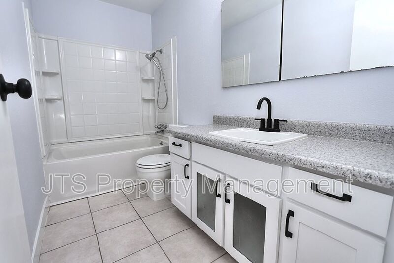Newly Remodeled Condo in Gated Community for Rent! property image