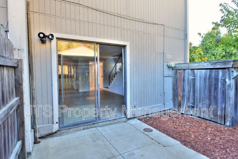 Newly Remodeled Condo in Gated Community for Rent! property image