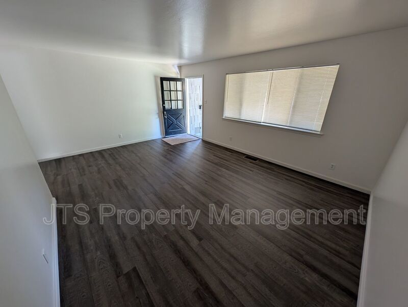 Nice 2 bedroom duplex for rent! property image