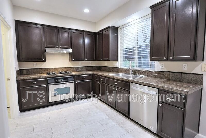 Beautiful Granite Bay Home in Gated Community for Rent Now!! property image