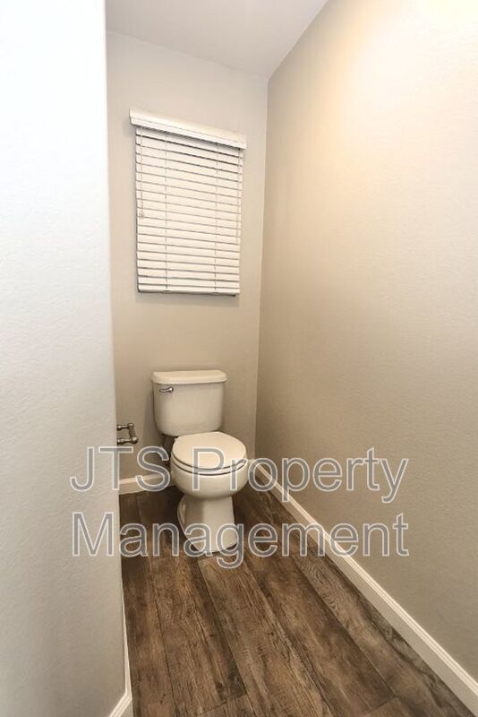 Beautiful Granite Bay Home in Gated Community for Rent Now!! property image