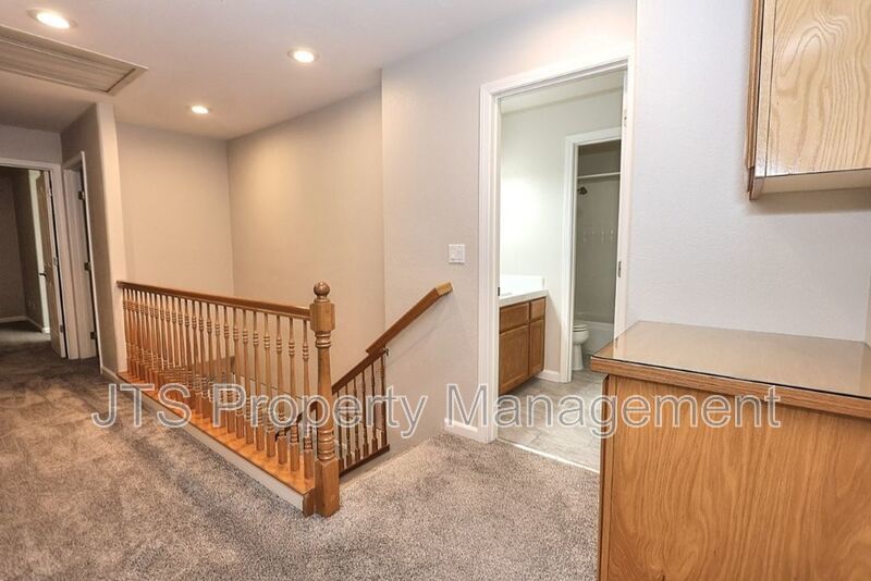 Beautiful Granite Bay Home in Gated Community for Rent Now!! property image
