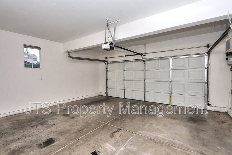 Beautiful Granite Bay Home in Gated Community for Rent Now!! property image