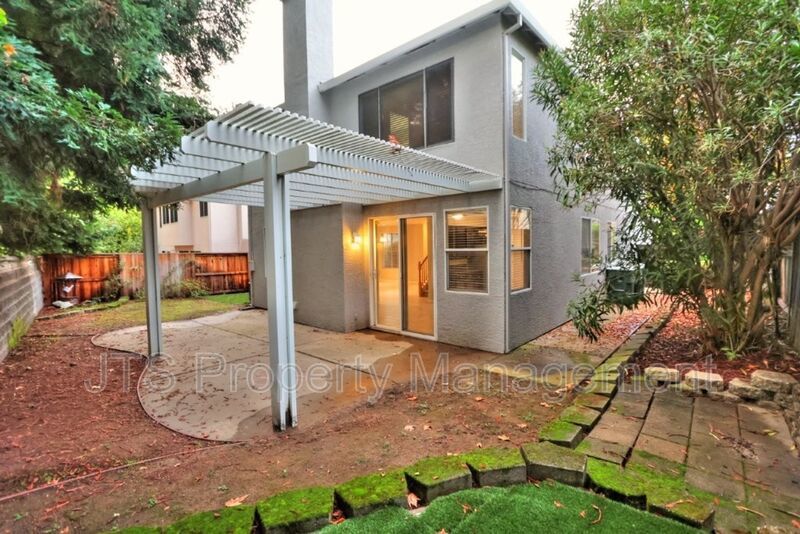 Beautiful Granite Bay Home in Gated Community for Rent Now!! property image