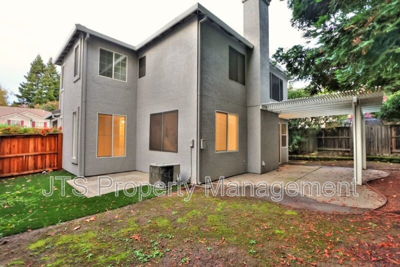 Beautiful Granite Bay Home in Gated Community for Rent Now!! property image