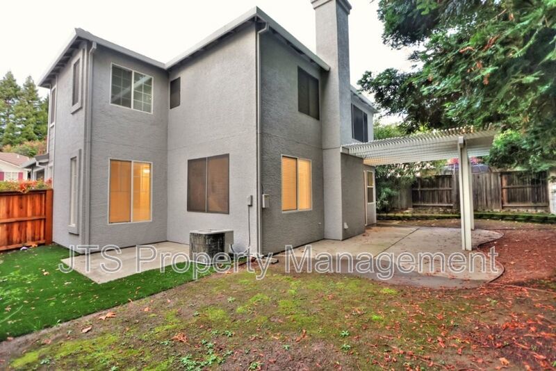 Beautiful Granite Bay Home in Gated Community for Rent Now!! property image