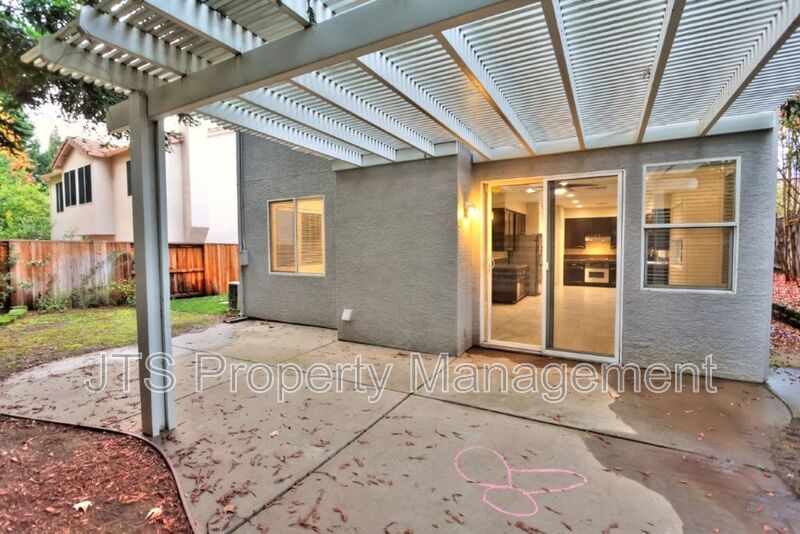 Beautiful Granite Bay Home in Gated Community for Rent Now!! property image