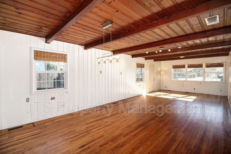 Beautiful Updated Solar Home for Rent. property image