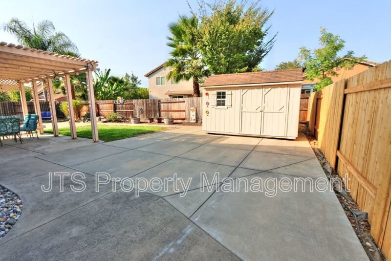 Well Maintained Home in Desirable Area! property image