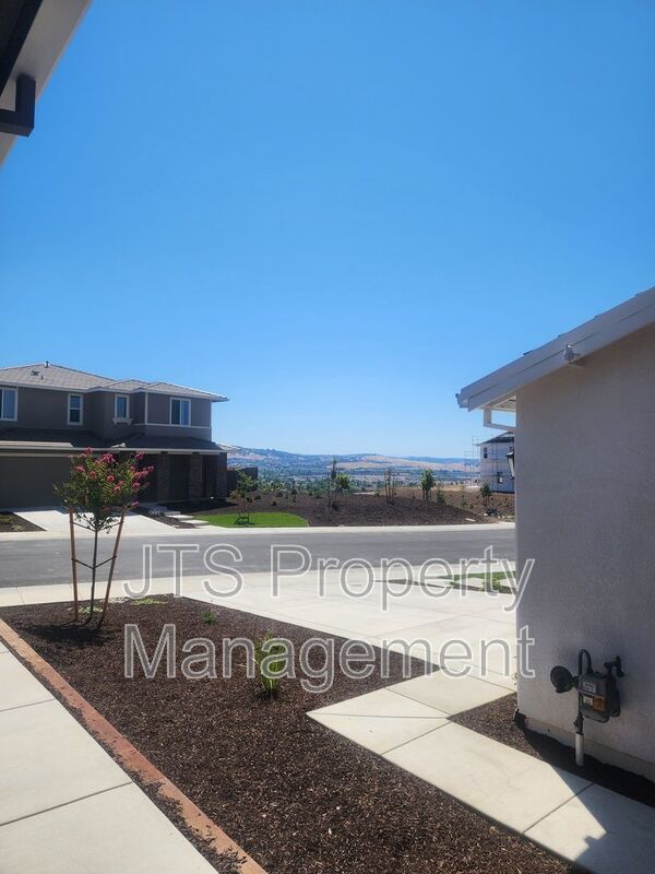 Incredible New Folsom Home For Rent mid January! property image