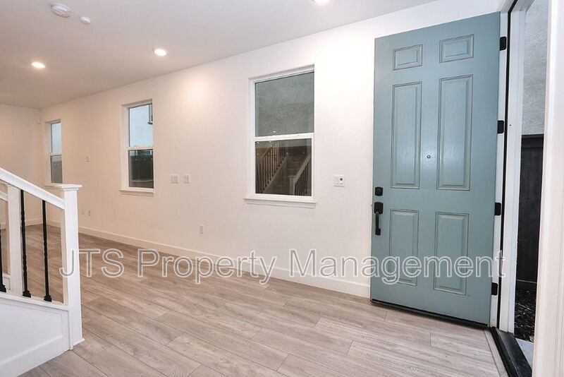 Immaculate North Lake Natomas Home for Rent! property image