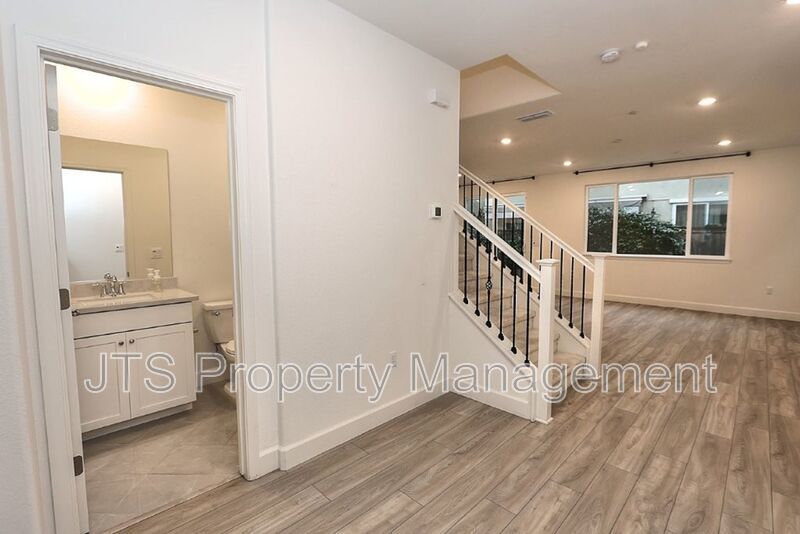Immaculate North Lake Natomas Home for Rent! property image