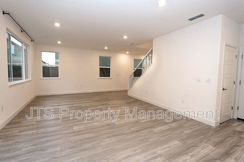 Immaculate North Lake Natomas Home for Rent! property image