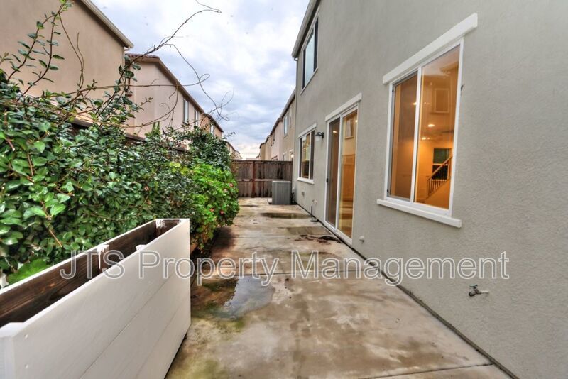 Immaculate North Lake Natomas Home for Rent! property image