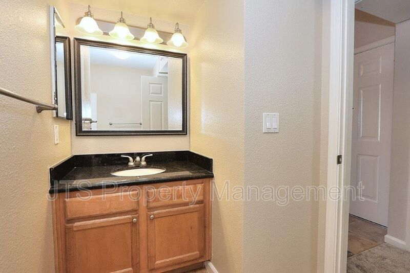 Beautiful Upper Level 2 Bed 2 Bath Gated Folsom Condo! Available mid February! property image