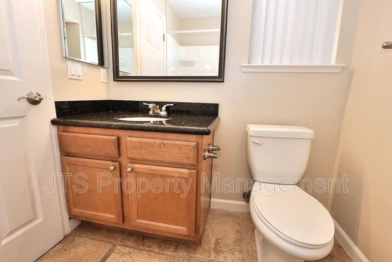 Beautiful Upper Level 2 Bed 2 Bath Gated Folsom Condo! Available mid February! property image