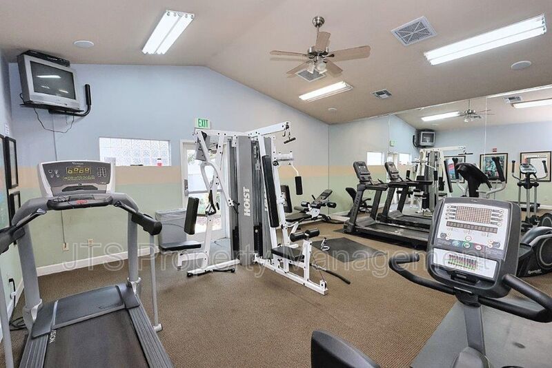 Beautiful Upper Level 2 Bed 2 Bath Gated Folsom Condo! Available mid February! property image