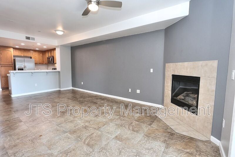 Incredible gated Fair Oaks Condo for rent! property image