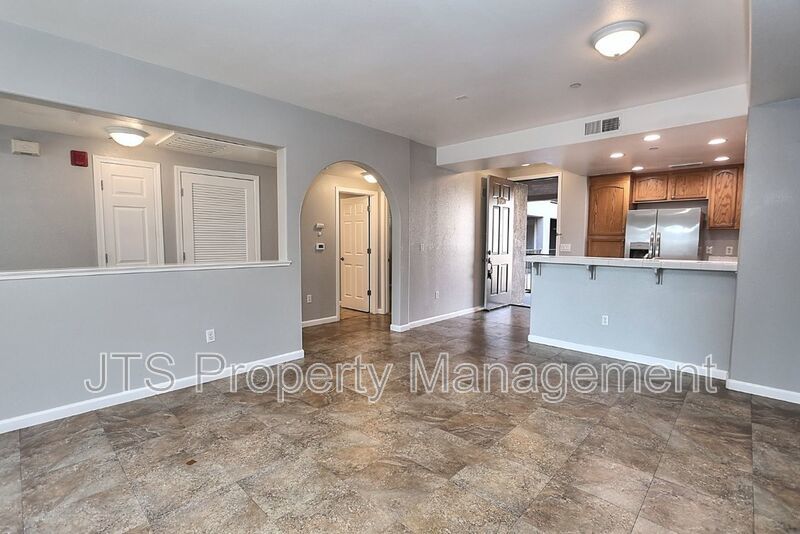 Incredible gated Fair Oaks Condo for rent! property image