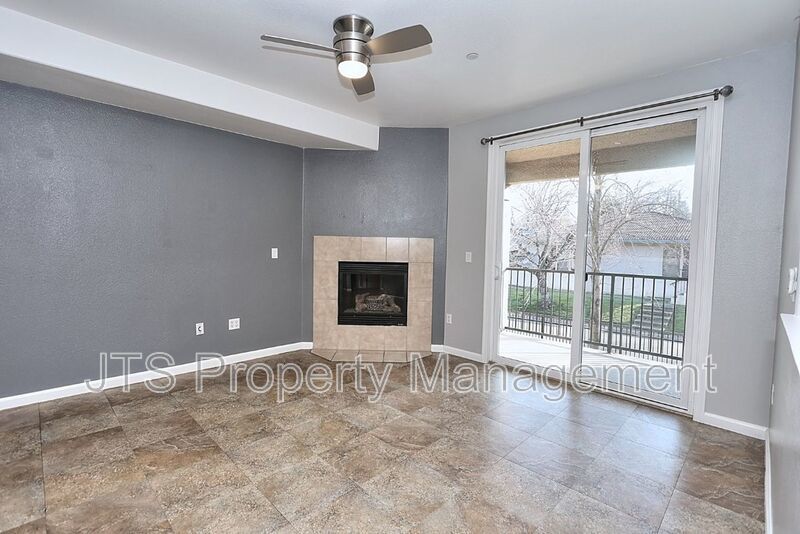 Incredible gated Fair Oaks Condo for rent! property image