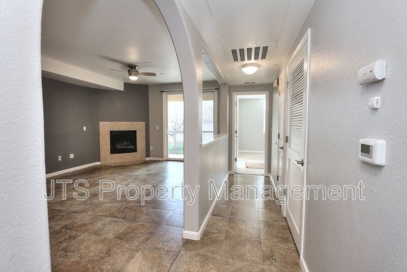 Incredible gated Fair Oaks Condo for rent! property image