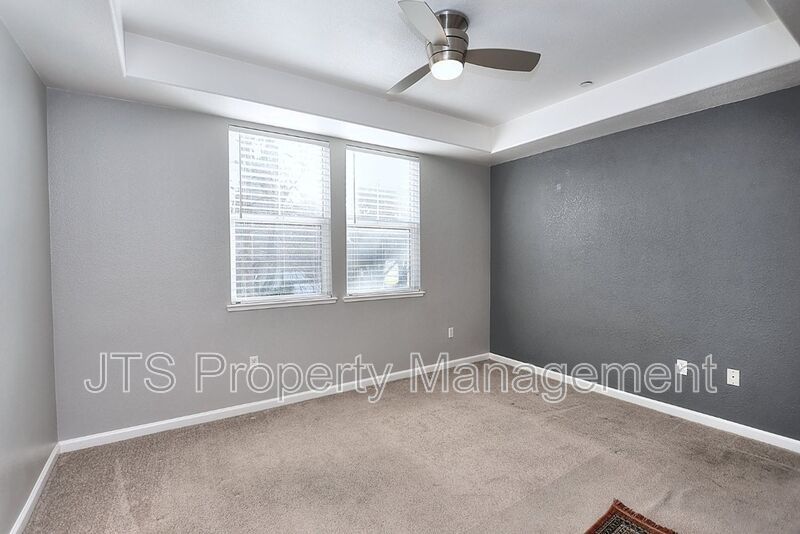 Incredible gated Fair Oaks Condo for rent! property image