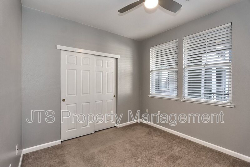 Incredible gated Fair Oaks Condo for rent! property image