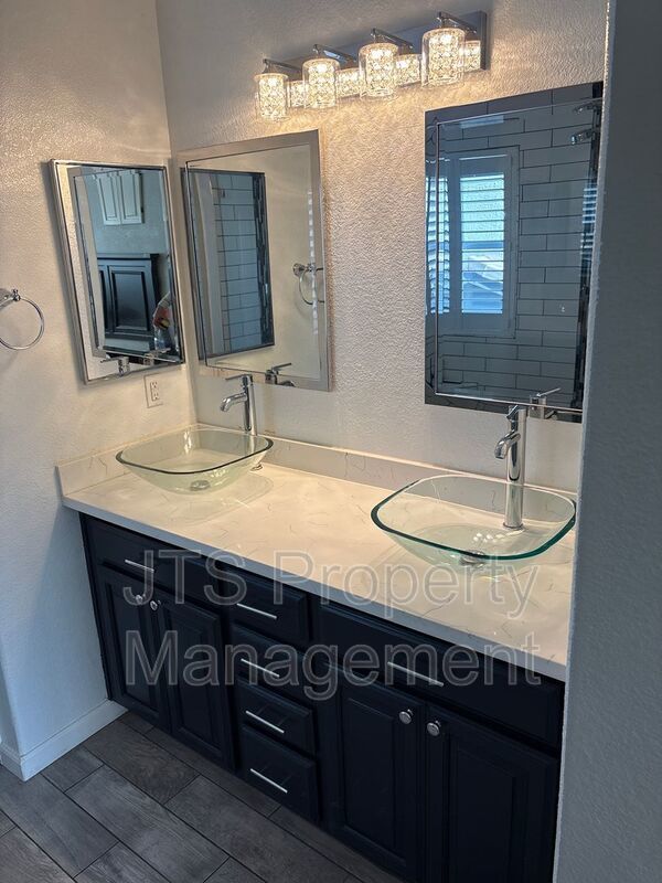 Beautiful 4 Bed 3 full bath Rocklin Home!! property image