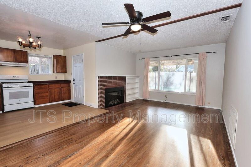 Beautiful Home For Rent in the Garden of the Gods! property image