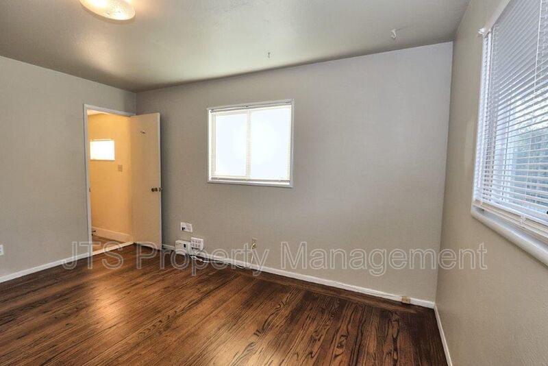 Beautiful Home For Rent in the Garden of the Gods! property image