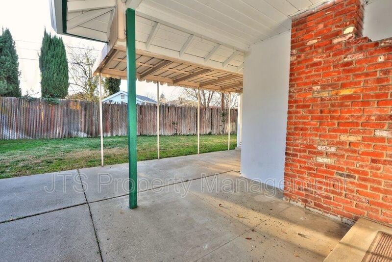 Beautiful Home For Rent in the Garden of the Gods! property image