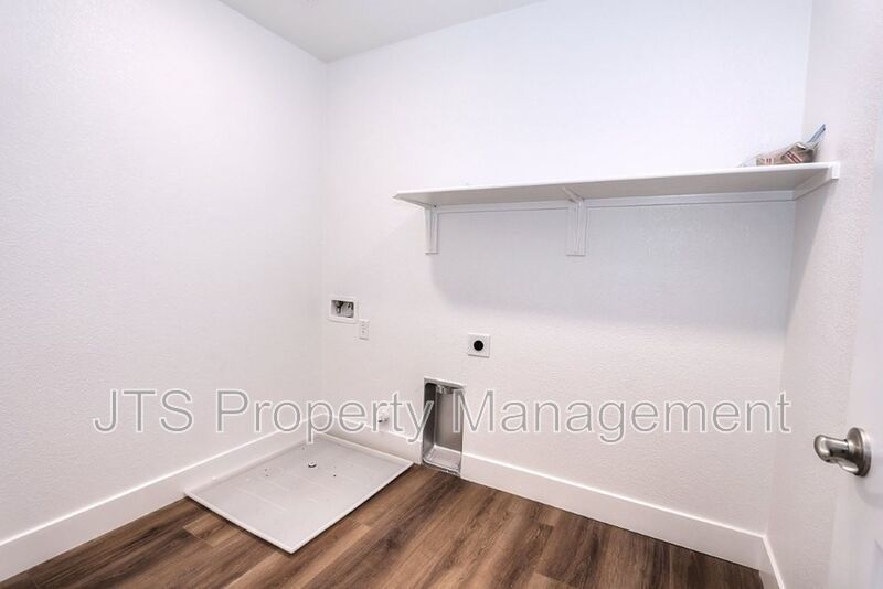 Incredible Solar new construction home in Anatolia For Rent! property image