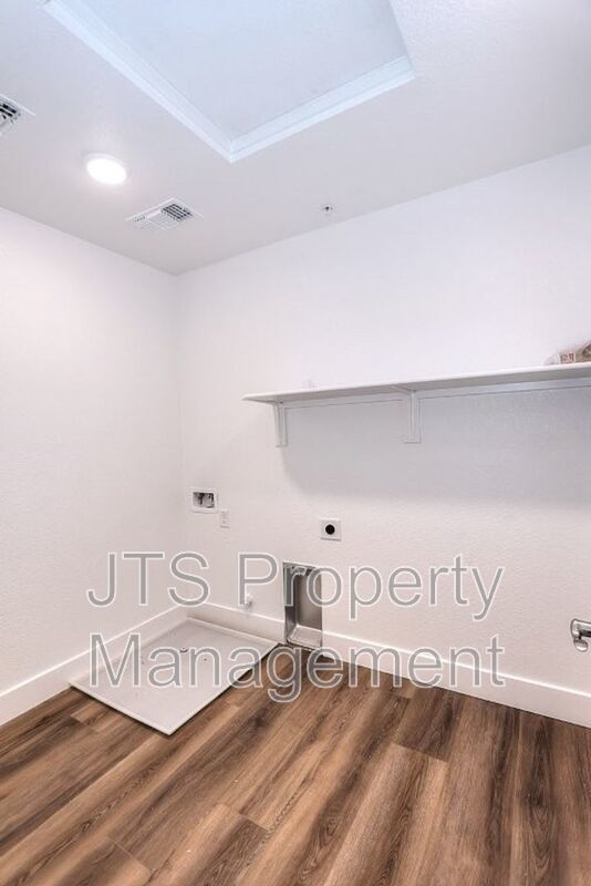 Incredible Solar new construction home in Anatolia For Rent! property image