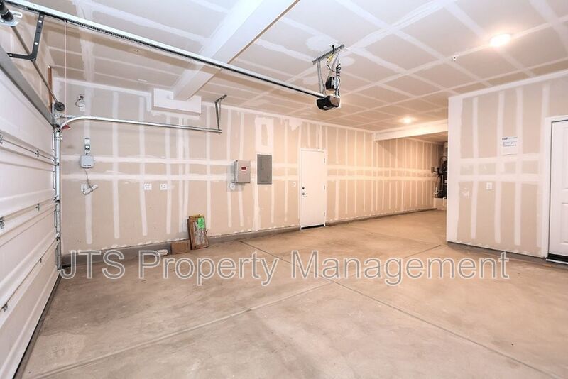 Incredible Solar new construction home in Anatolia For Rent! property image