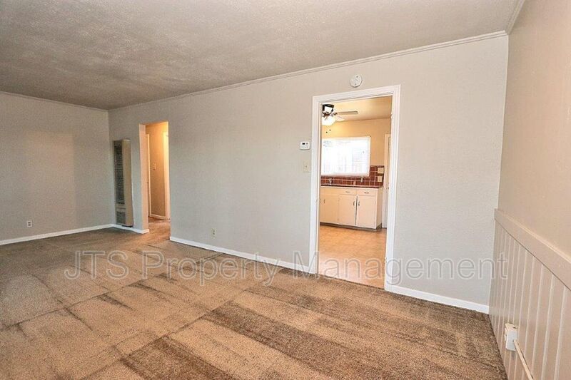 Rare 2 Bedroom Lower Level unit apartment complex across from UC Davis Med Center! property image
