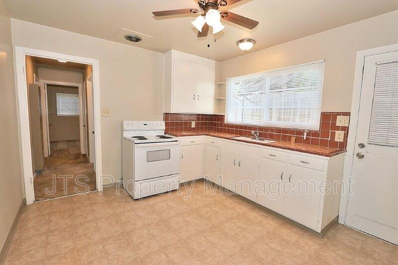 Rare 2 Bedroom Lower Level unit apartment complex across from UC Davis Med Center! property image