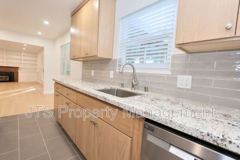 Fully Remodeled Fair Oaks Home For Rent! property image