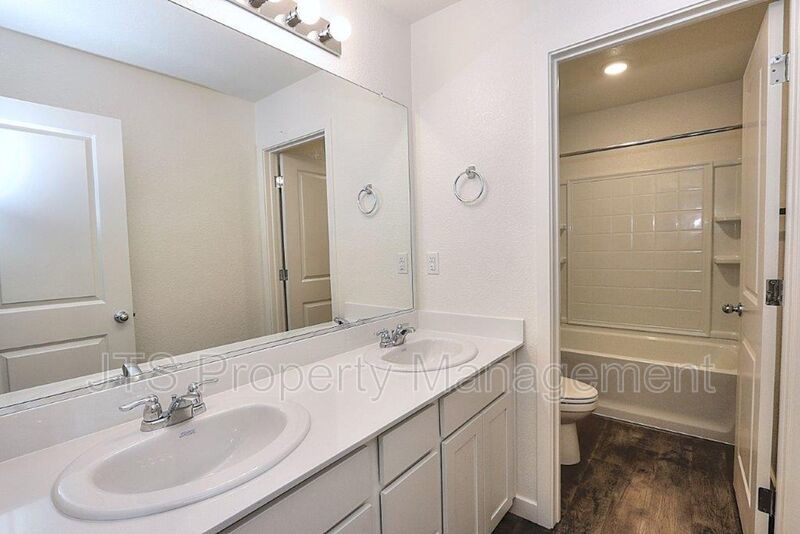 Beautiful Lincoln Home Available in May! property image