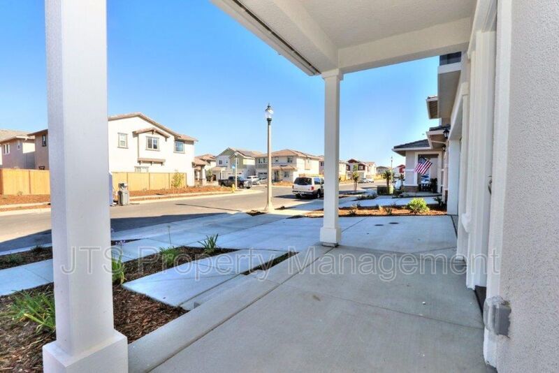 Beautiful Lincoln Home Available in May! property image