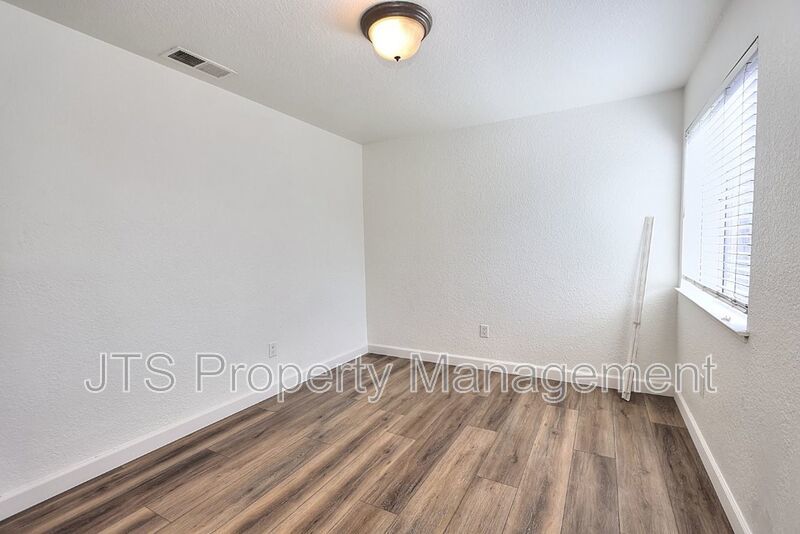 Lovely Home For Rent In Sunny Wood Coming Soon! property image