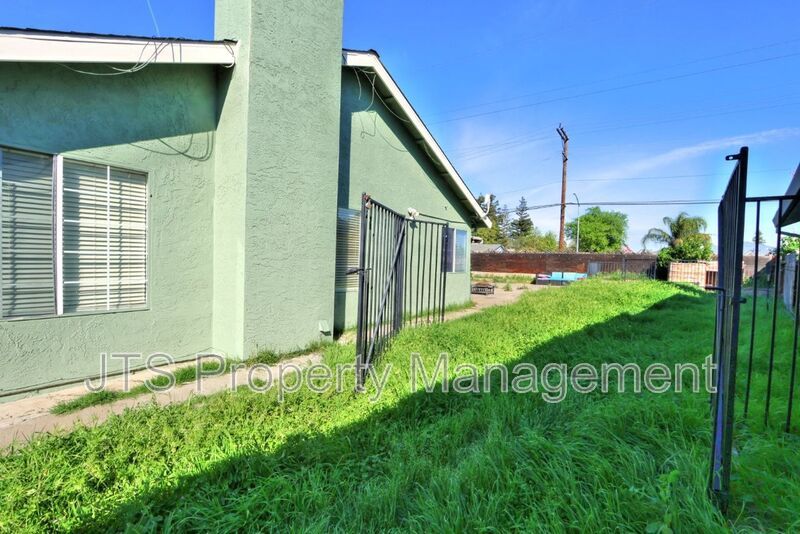 Lovely Home For Rent In Sunny Wood Coming Soon! property image