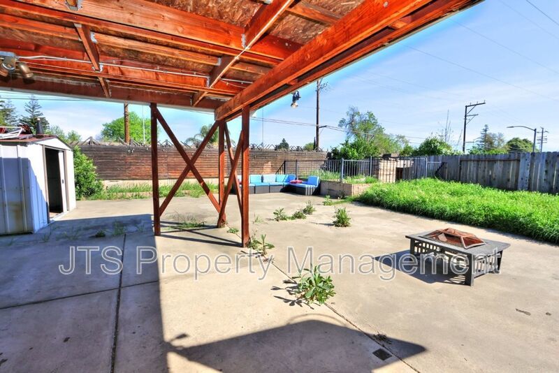 Lovely Home For Rent In Sunny Wood Coming Soon! property image