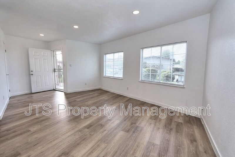 Updated Downstairs Unit in Rancho! property image