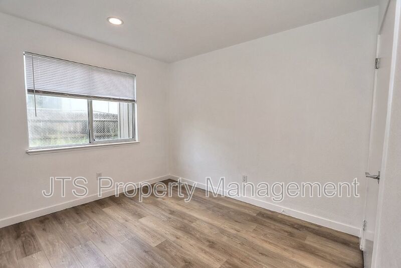 Updated Downstairs Unit in Rancho! property image