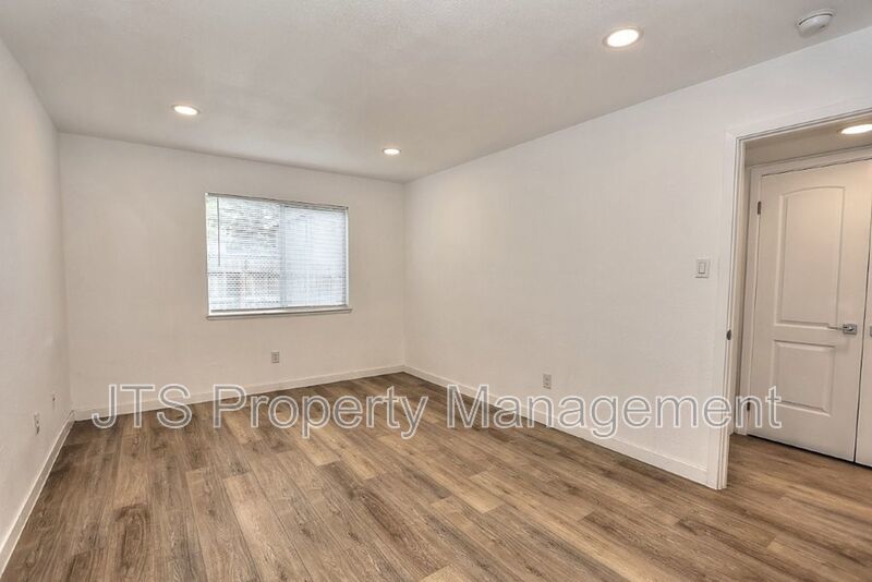 Updated Downstairs Unit in Rancho! property image