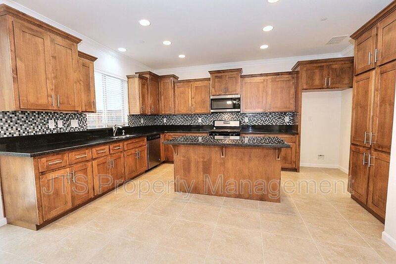 Incredible Gated Community Roseville Home! property image