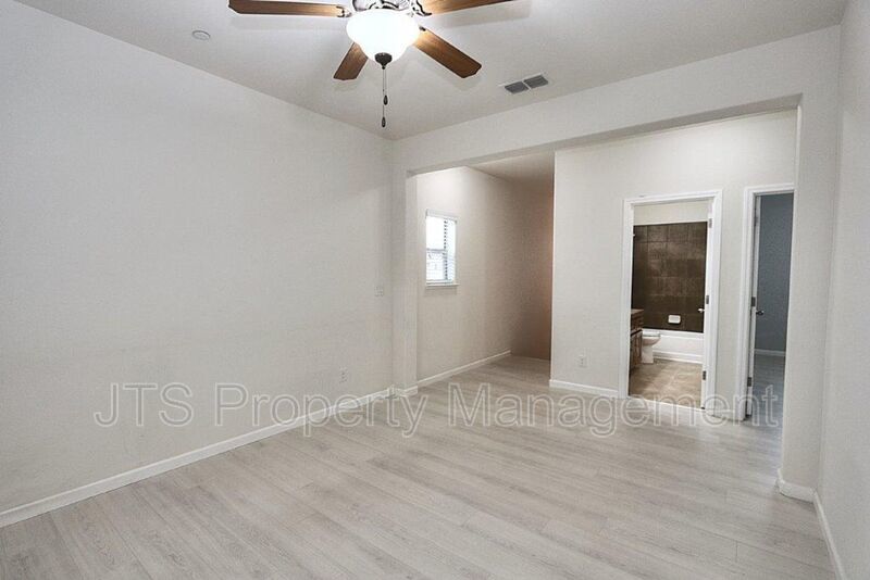 Incredible Gated Community Roseville Home! property image