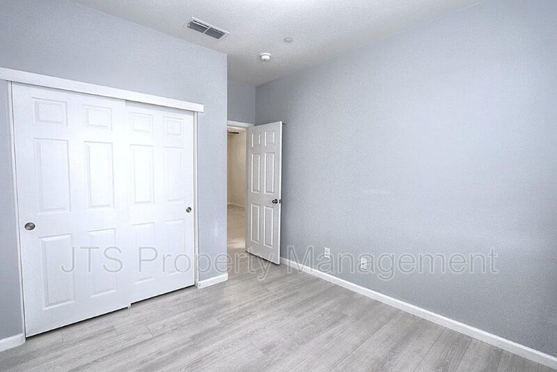 Incredible Gated Community Roseville Home! property image